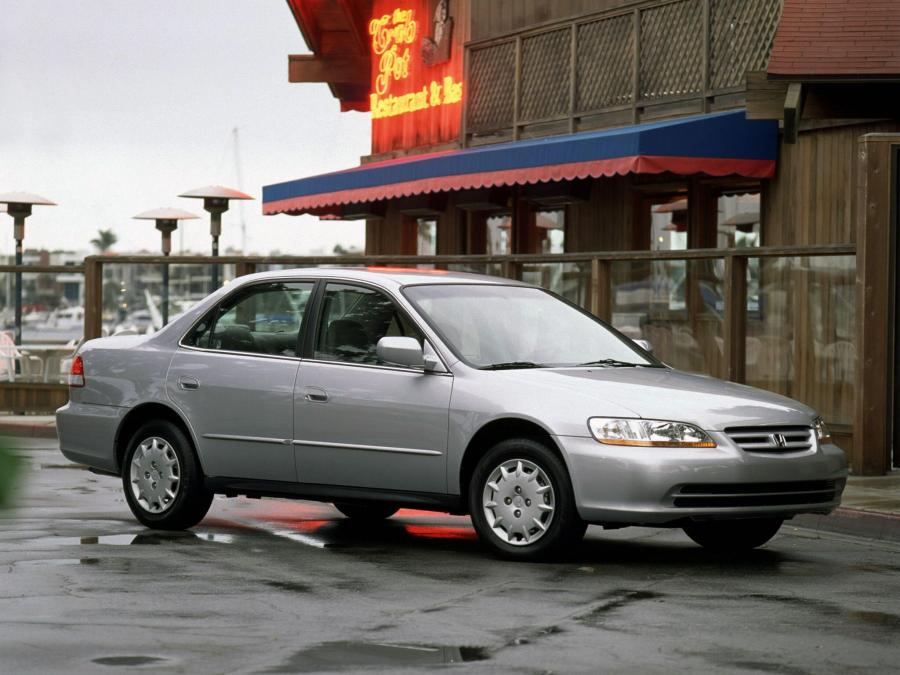  Honda Accord Sedan 1998 года  (US) (фото 9 из 12)